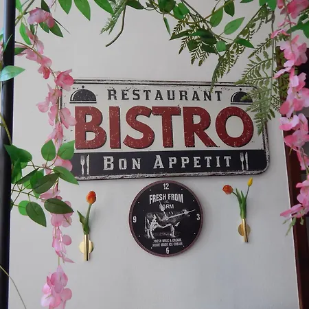 Schloss Rimburg - & *