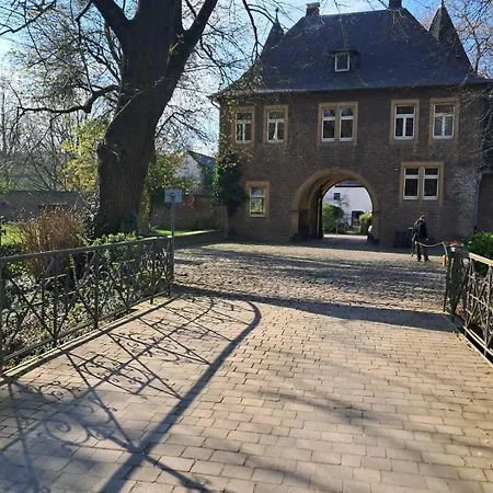 アパート Schloss Rimburg - & Übach-Palenberg