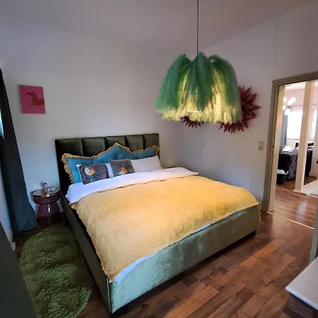 Schloss Rimburg - & *