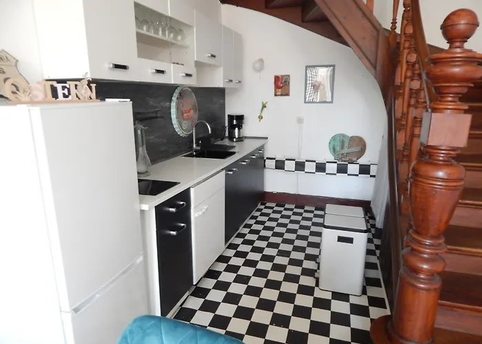 Schloss Rimburg - & *