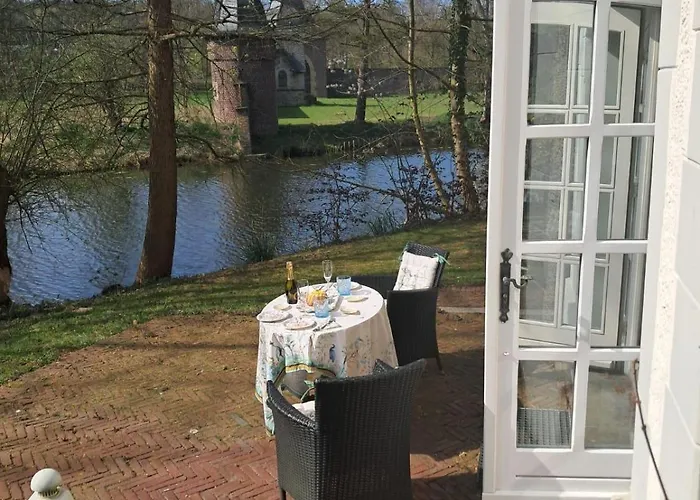 Schloss Rimburg - & Appartement Ubach-Palenberg