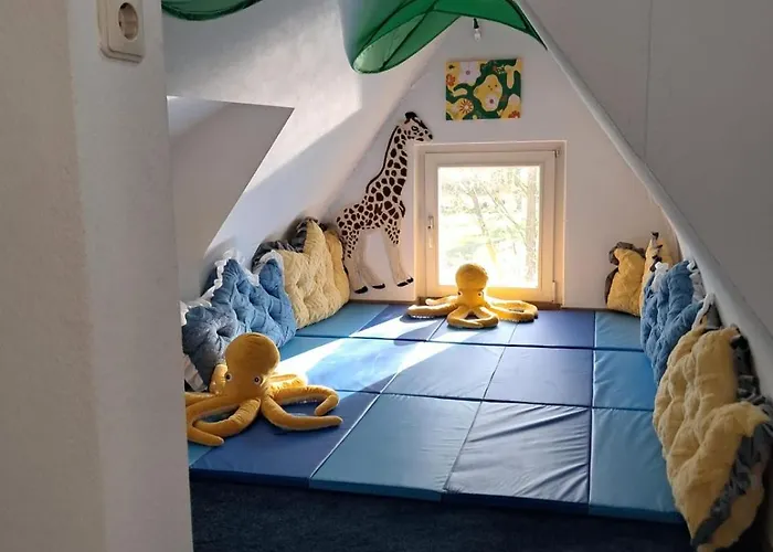 Schloss Rimburg - & Appartement Ubach-Palenberg