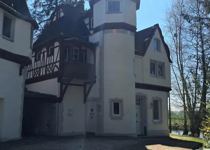 Schloss Rimburg - & Appartement Ubach-Palenberg