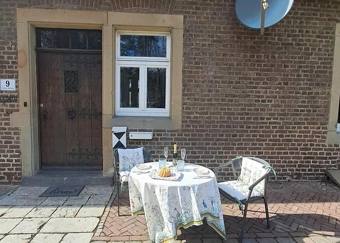 Schloss Rimburg - & Appartement Ubach-Palenberg