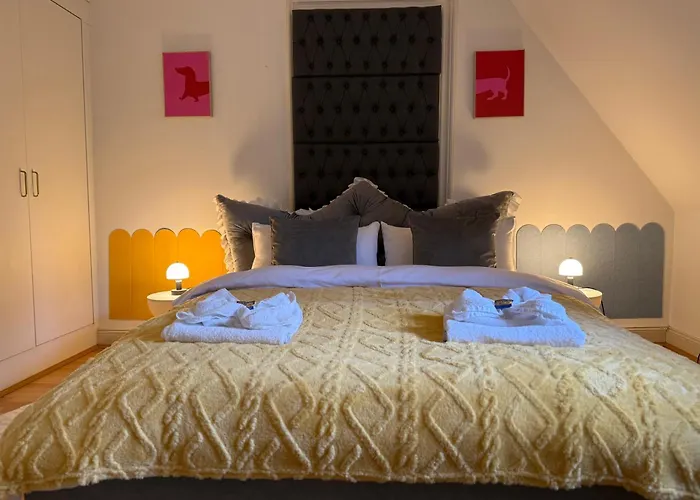 Schloss Rimburg - & *